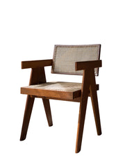 Piltra Chair