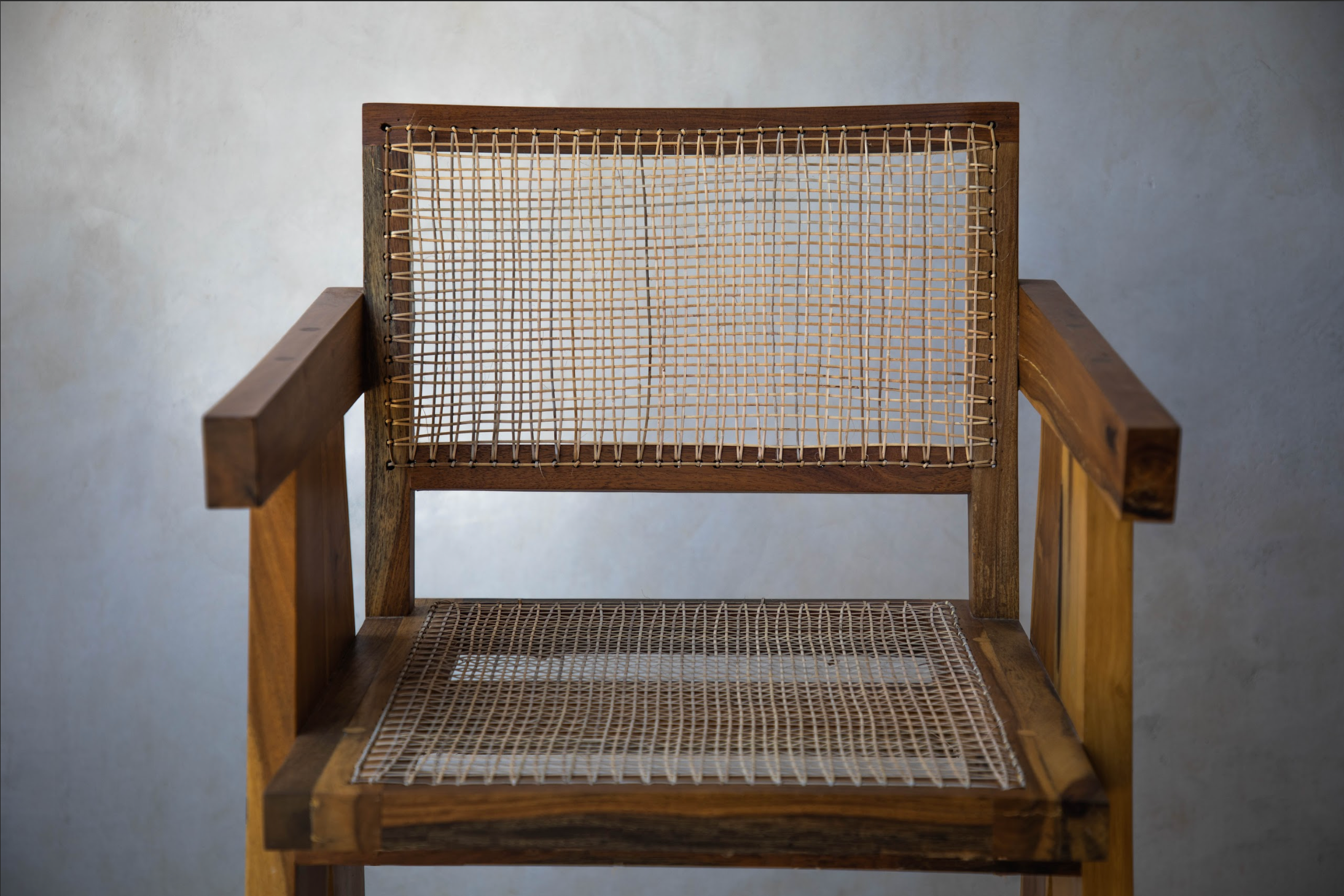 Piltra Chair